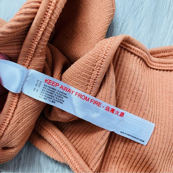 Urban Outfitters Pullover Bralette Orange Sz XL - Picture 6 of 6